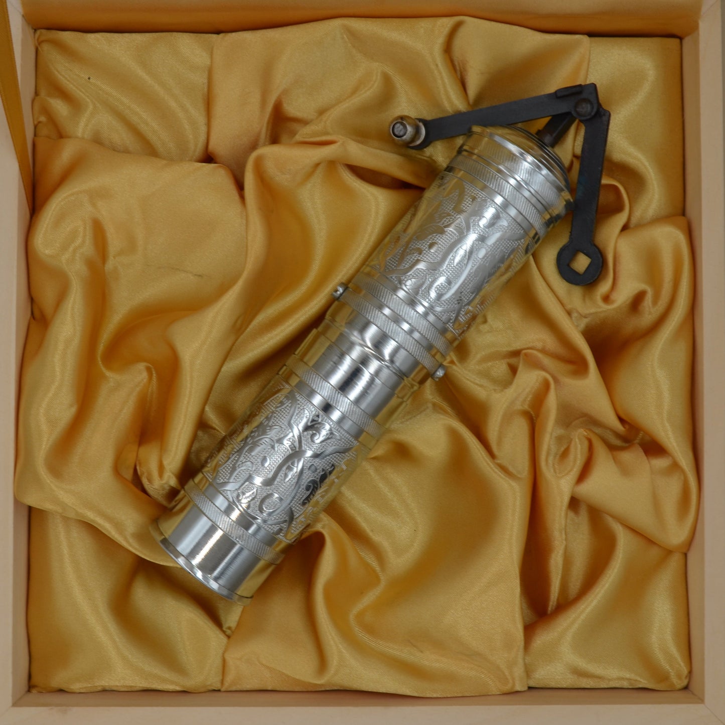 Kaffeemühle Ornament - silber