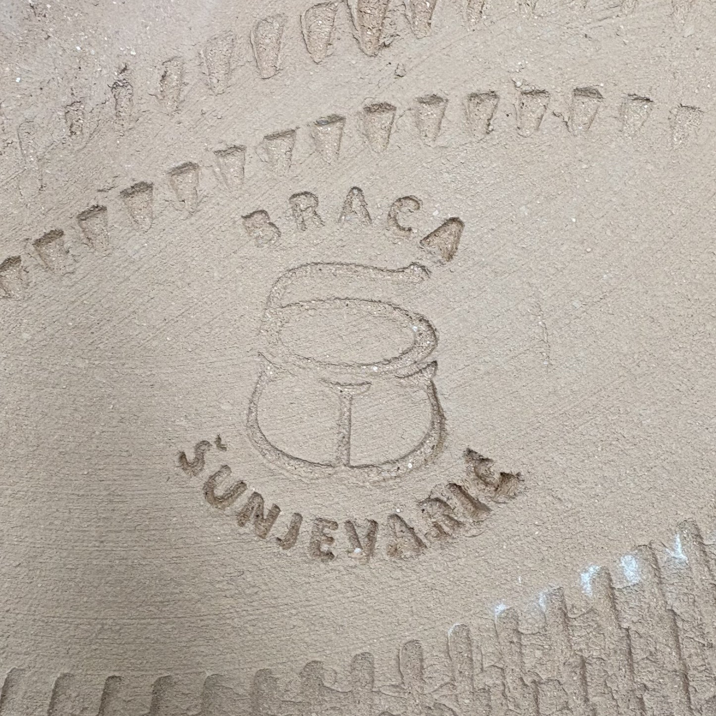 Handgetöpferte Tepsija